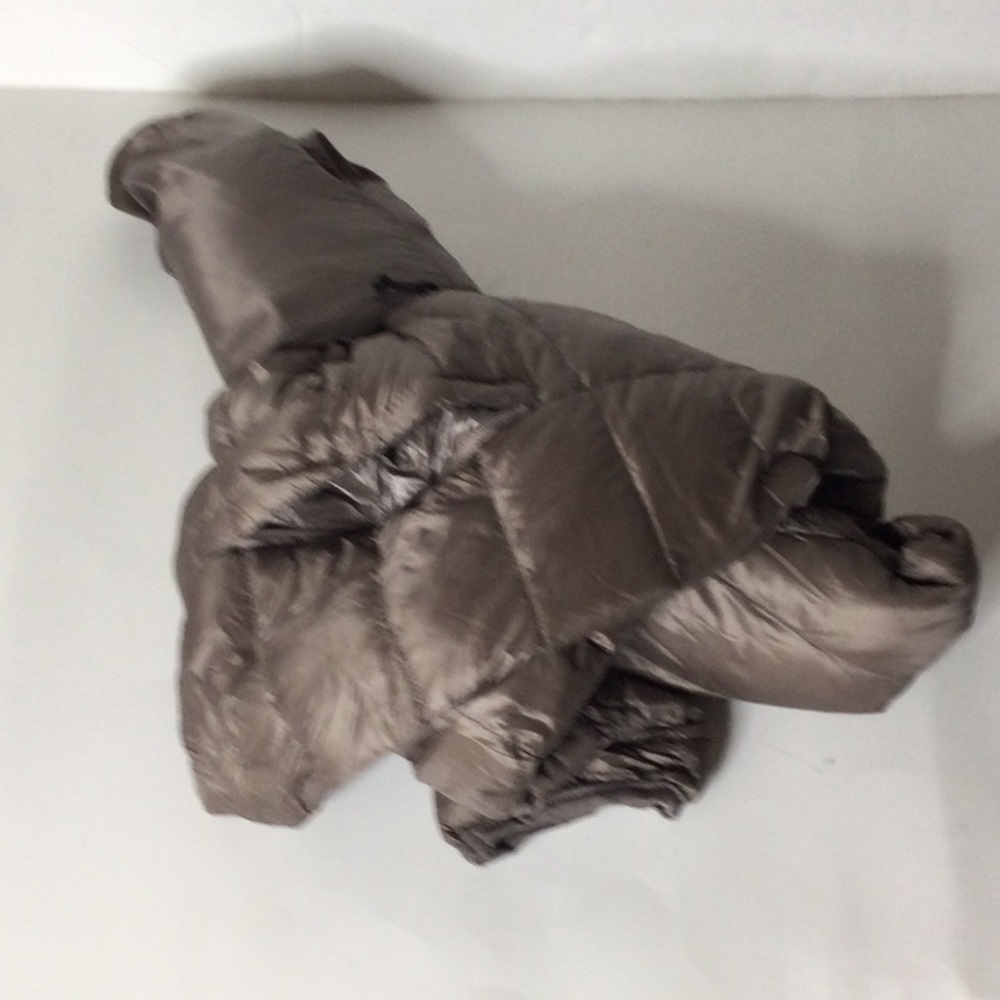 Light Weight Spring Jacket Size Med - image 2